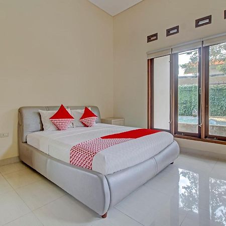 Oyo 89997 Hotel Bumi Kedaton Waterpark Bandar Lampung Esterno foto
