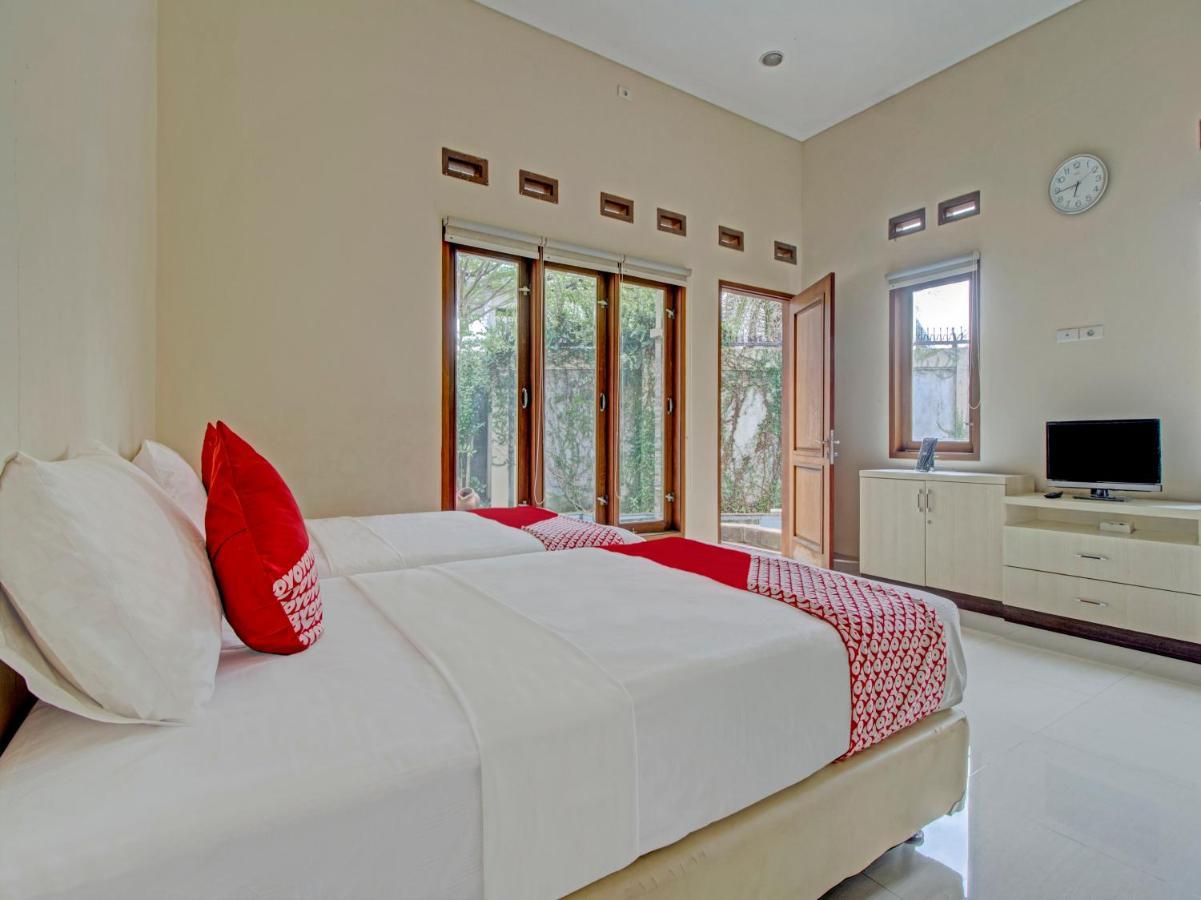 Oyo 89997 Hotel Bumi Kedaton Waterpark Bandar Lampung Esterno foto